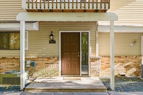 7577 Vinewood Ct, Maple Grove, MN, 55311-2824 | Card Image