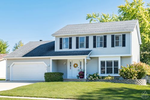 1618 Pebblewood Dr, Sycamore, IL, 60178-2732 | Card Image