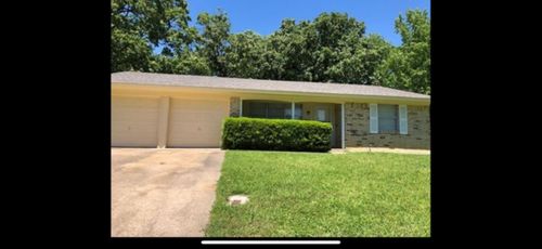 2902 W Day St, Denison, TX, 75020-4031 | Card Image