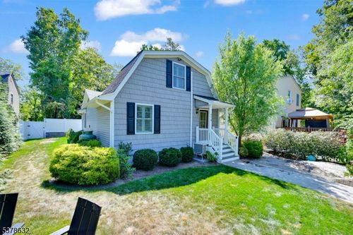 574 Warwick Tpke, Hewitt, NJ, 07421-2400 | Card Image