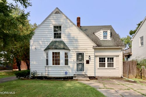 825 Secor Road, Toledo, OH, 43607 | Card Image