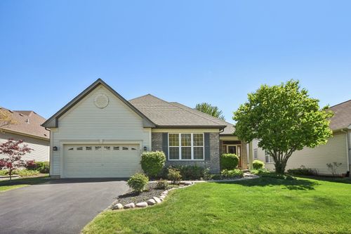 2261 Creekwood Drive, Mundelein, IL, 60060 | Card Image