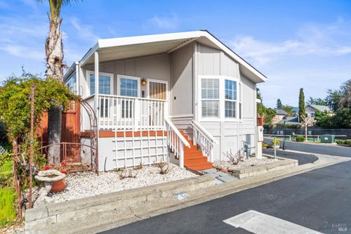 40-150 Silverado Trl, Napa, CA, 94559-4030 | Card Image