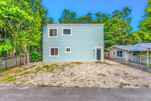 104 Poinciana Dr, Key Largo, FL, 33037-4414 | Card Image