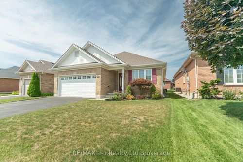 135 Weston Dr, Tillsonburg, ON, N4G5X1 | Card Image