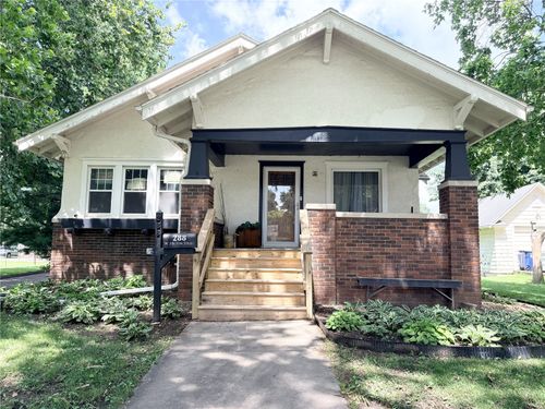 288 W Hilton St, Marengo, IA, 52301-1348 | Card Image