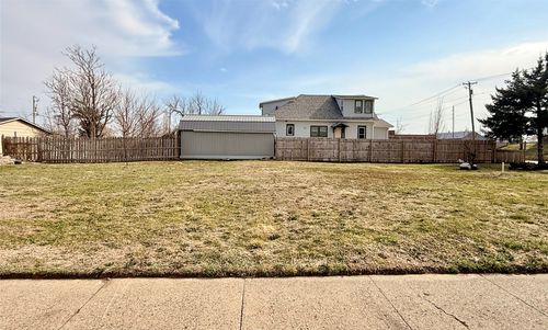 901 &903 Bromley Street, Marshalltown, IA, 50158 | Card Image