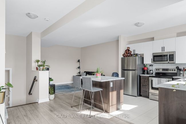 50 Teelin Circle, House attached with 2 bedrooms, 2 bathrooms and 2 parking in Barrhaven ON | Image 11