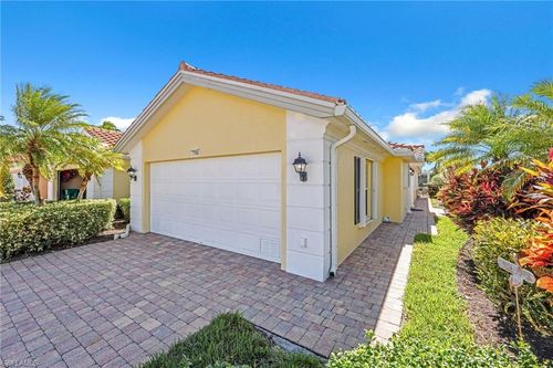7764 Ionio Ct, NAPLES, FL, 34114-2646 | Card Image