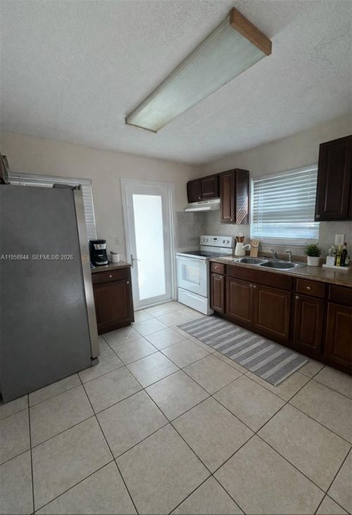 2-2220 Sw 46th Ct, Fort Lauderdale, FL, 33312-5744 | Card Image