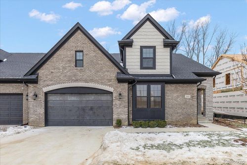 2044 Breckenridge Ct, Rochester, MI, 48307 | Card Image