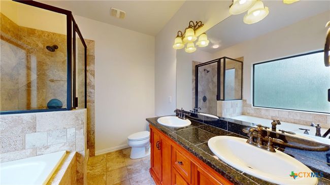 Main Bedroom Bathroom | Image 36