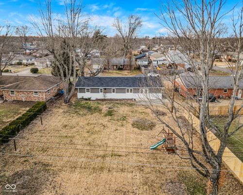 2815 Yellowwood Ct, Columbus, IN, 47203-3312 | Card Image