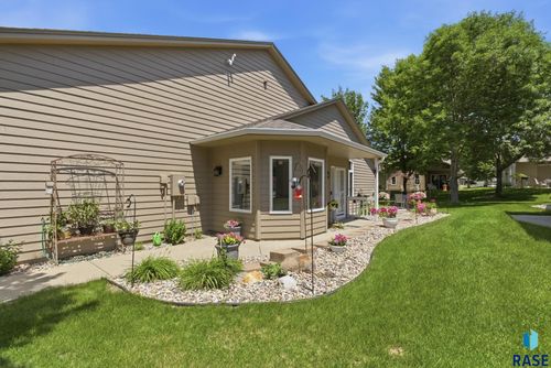 7214 S Witzke Pl, Sioux Falls, SD, 57108-5903 | Card Image