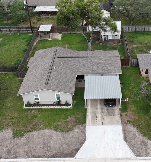 707 Tallow St, Refugio, TX, 78377-1959 | Card Image