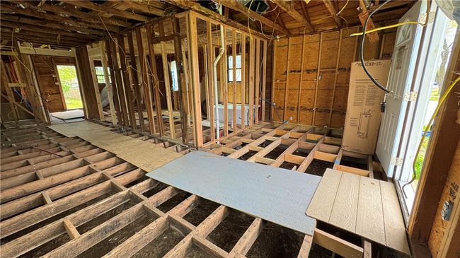 1021 S B St, House other with 2 bedrooms, 2 bathrooms and null parking in Rogers AR | Image 11