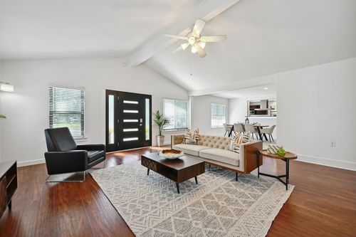 4607 S Forest Dr, Austin, TX, 78745-1735 | Card Image