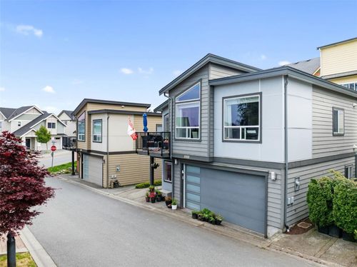 1005 Boeing Close, Langford, BC, V9B0R2 | Card Image