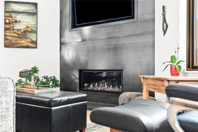 New gas Fireplace and Windows | Image 1