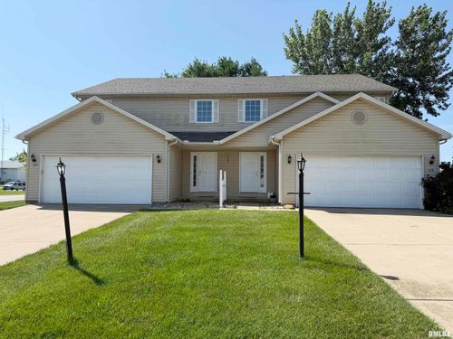 apt-b-402 Mackenzie Pl, Germantown Hills, IL, 61548-8489 | Card Image