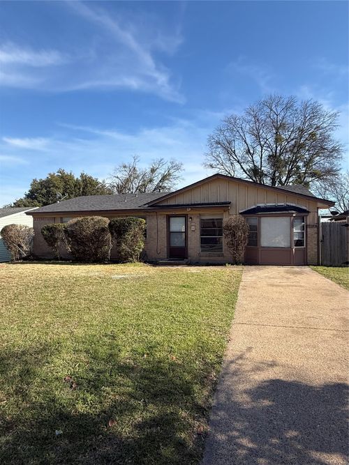 3716 Olney Court, Dallas, TX, 75241 | Card Image