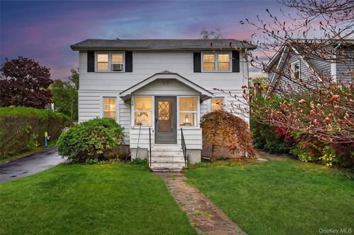10 Hazen St, Greenwood Lake, NY, 10925-2122 | Card Image