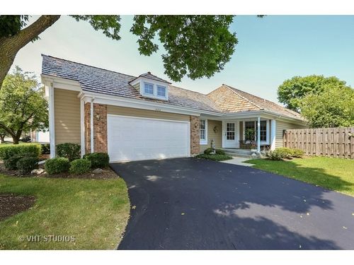 444 Park Barrington Dr, Barrington, IL, 60010-5288 | Card Image