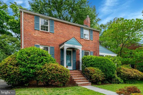 1032 N Montana St, ARLINGTON, VA, 22205-1624 | Card Image