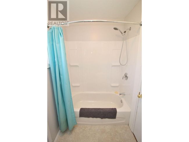 3970 Drive In Rd, House other with 2 bedrooms, 1 bathrooms and null parking in Houston BC | Image 20