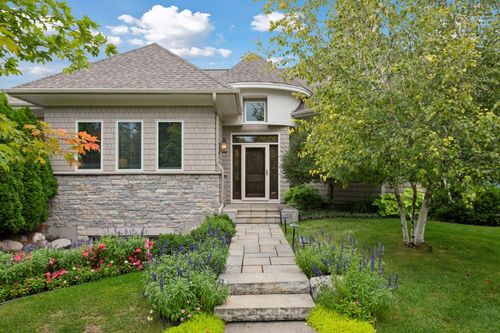 15730 Portico Dr, Wayzata, MN, 55391-4534 | Card Image