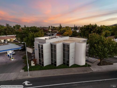 425 Merchant Street, Vacaville, CA, 95688 | Card Image