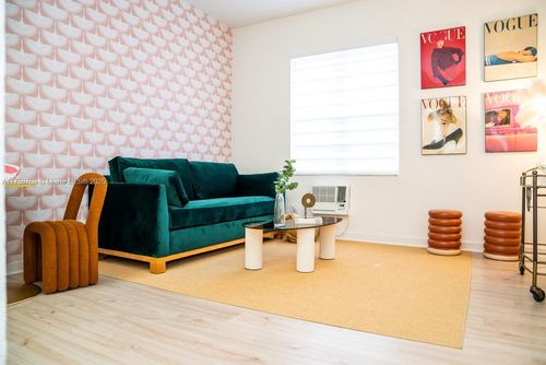 apt-1e-3030 Collins Ave, Miami Beach, FL, 33140-4165 | Card Image