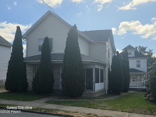 226 3rd St, BLAKELY, PA, 18447-1017 | Card Image
