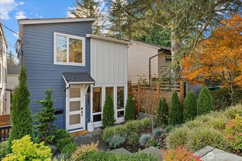 3537 Ne 93rd St, Seattle, WA, 98115-3663 | Card Image