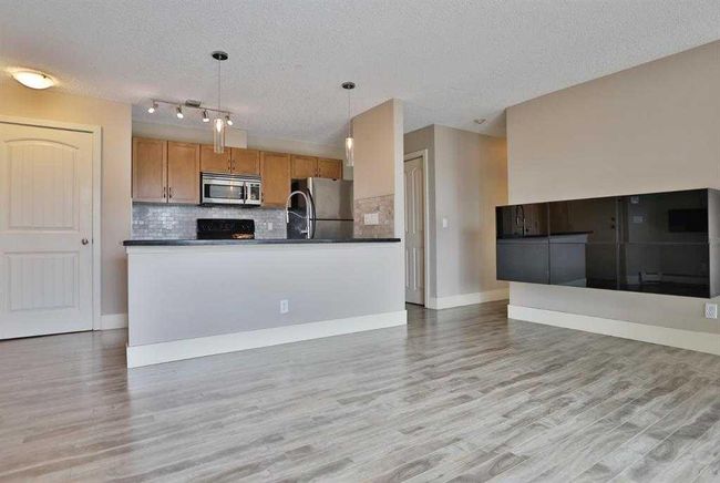 4 - 101 Village Heights Sw, Home with 2 bedrooms, 2 bathrooms and 1 parking in Calgary AB | Image 12
