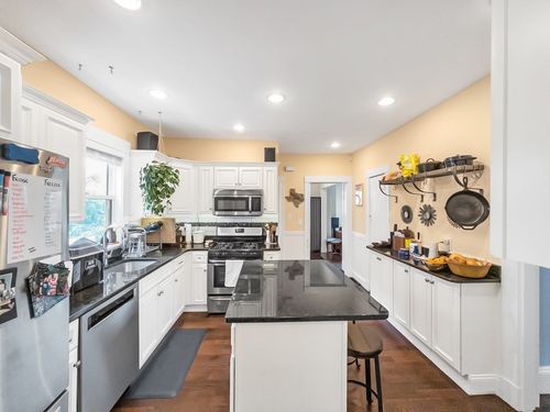 18 Alberta St, Boston, MA, 02132-3302 | Card Image