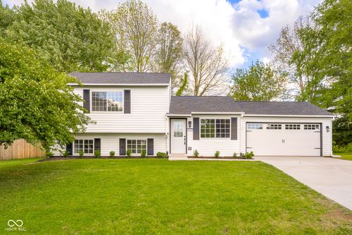 2593 Chaucer Dr, Columbus, IN, 47201-2758 | Card Image