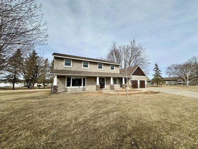 908 Lilac Dr | Image 5