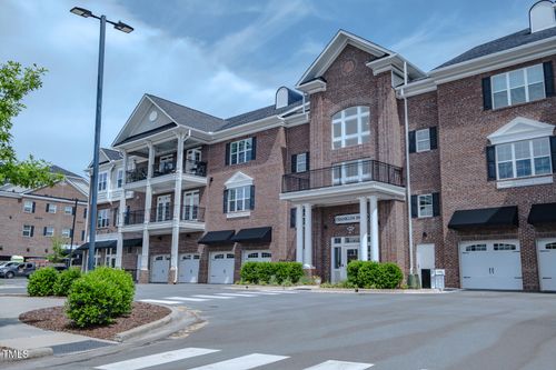 apt-204-800 Gathering Park Cir, Cary, NC, 27519-8237 | Card Image