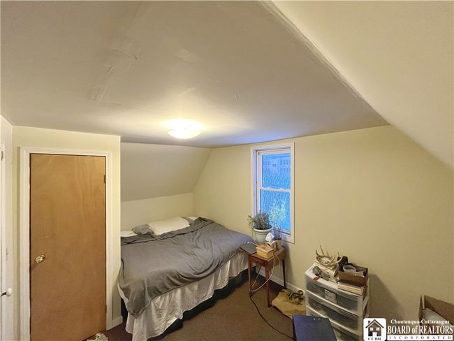 Upper Apartment - Bedroom #1 | Image 45
