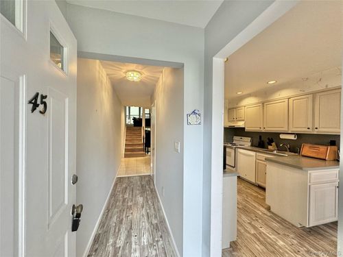 45 Aspen Dr W, Woodbury, NY, 11797-3023 | Card Image
