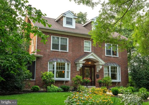 239 Elm Ave, HERSHEY, PA, 17033-1536 | Card Image