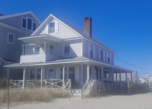 655 Fairfield Beach Rd, Fairfield, CT, 06824-6730 | Card Image