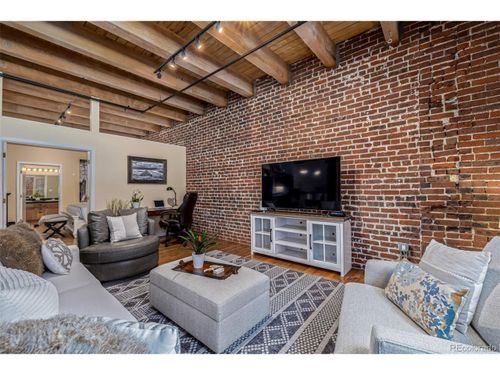 apt-2e-1745 Wazee St, Denver, CO, 80202-5968 | Card Image