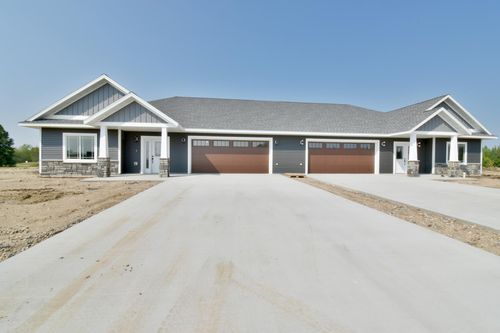 301 Old Glory Drive, Alexandria, MN, 56308 | Card Image