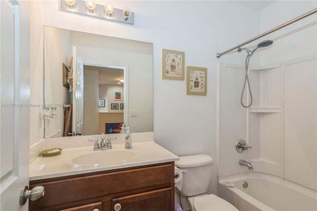 3076 Se 4 Th Ct, House other with 5 bedrooms, 3 bathrooms and null parking in Homestead FL | Image 23