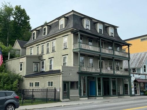 35 S Main St, Hardwick, VT, 05843-7000 | Card Image