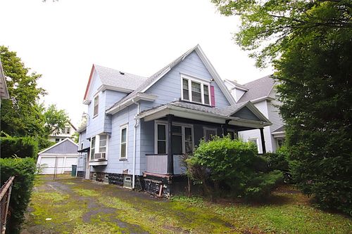 46 Oneida St, Rochester, NY, 14621-4028 | Card Image
