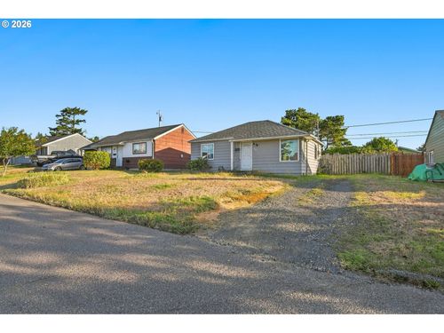 941 Pacific Ave, CoosBay, OR, 97420 | Card Image