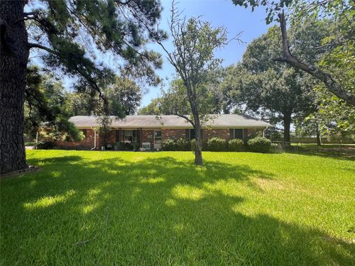 204 Gerald St, Willis, TX, 77378-9245 | Card Image